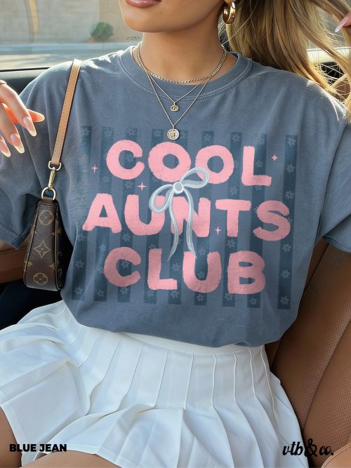 Comfort Colors® Aunts Club T-Shirt Coquette Stripes Aunt Design - Image 3